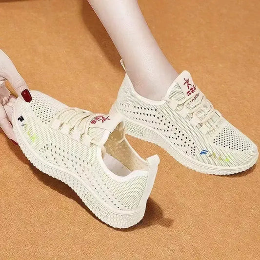 Sneakers da donna in mesh traspirante